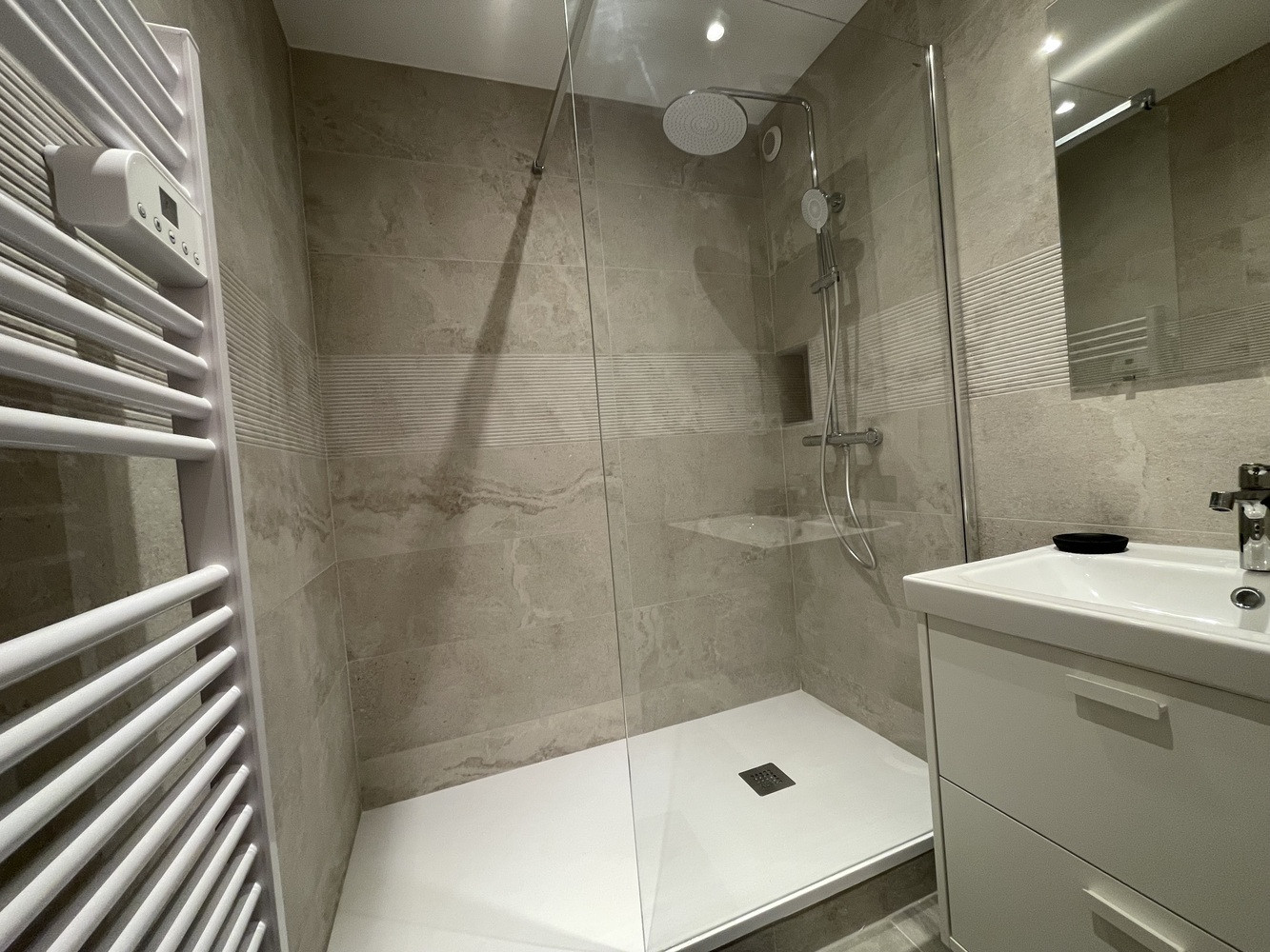 
                                                Colocation
                                                 Chambre en colocation appartement meublé