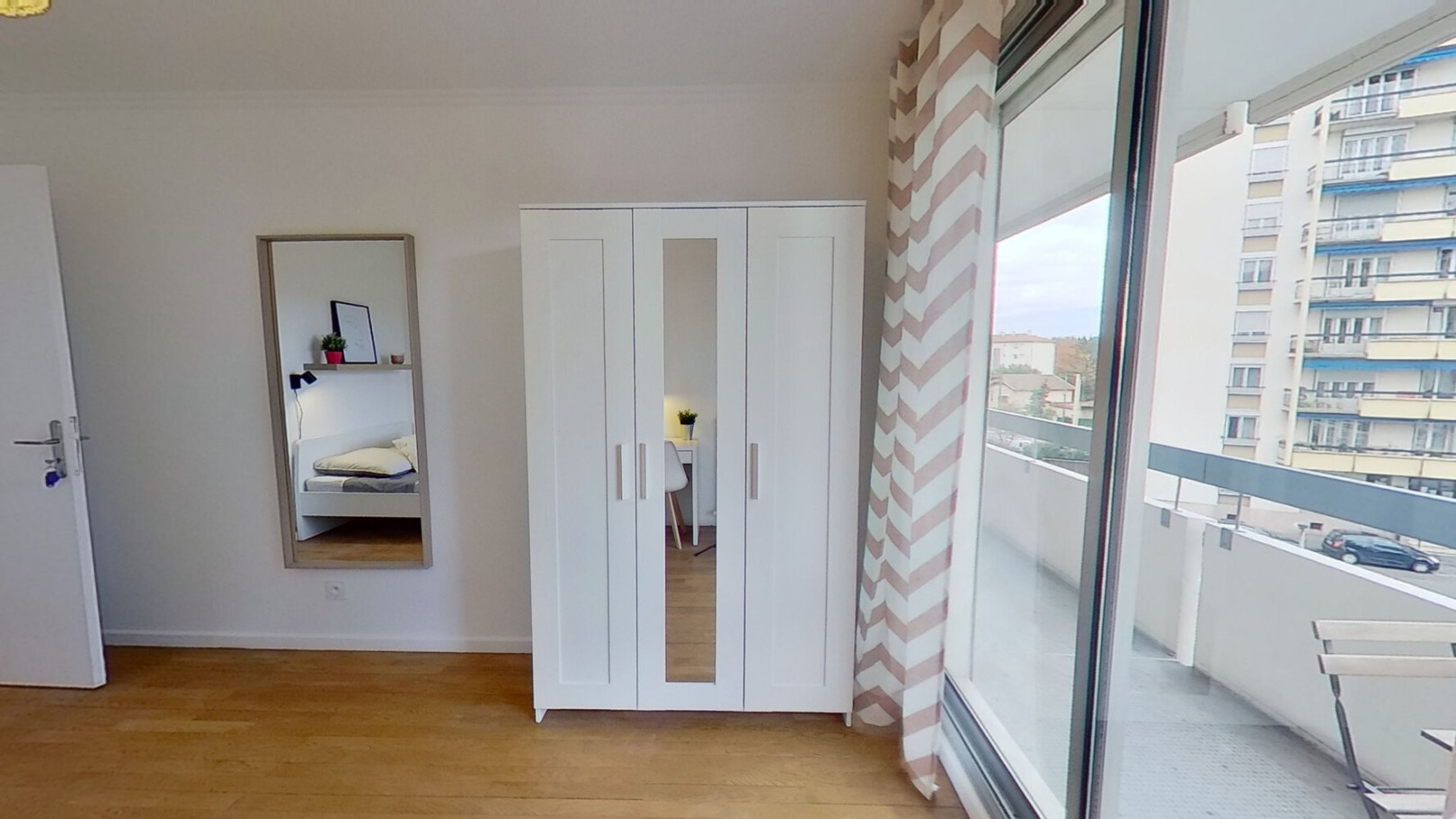 
                                                Colocation
                                                 Chambre en colocation appartement meublé