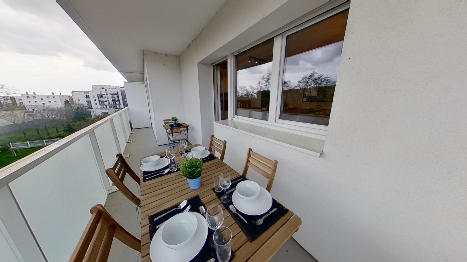 
                                                Colocation
                                                 Chambre en colocation appartement meublé