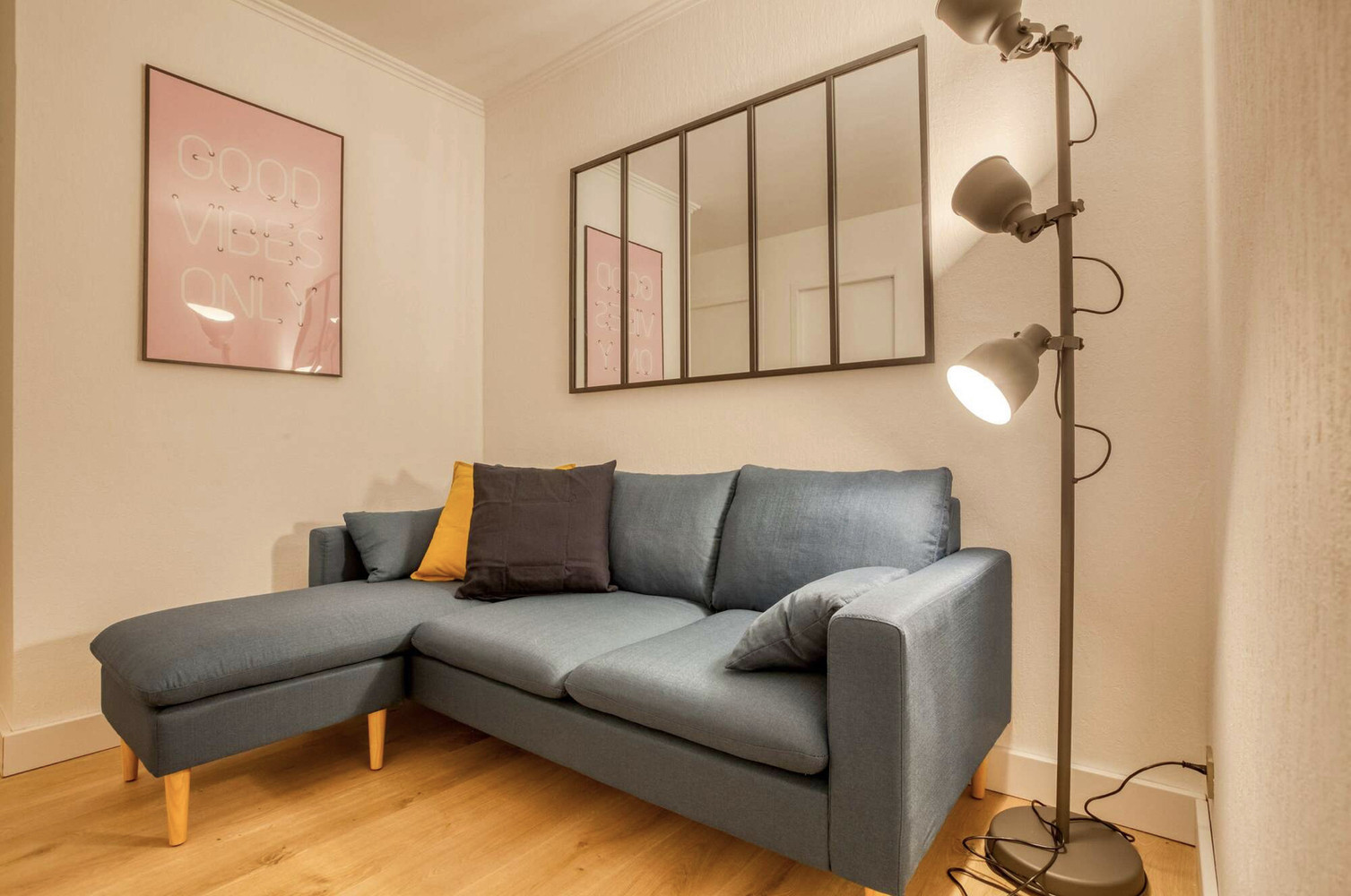
                                                Colocation
                                                 Chambre en colocation appartement meublé