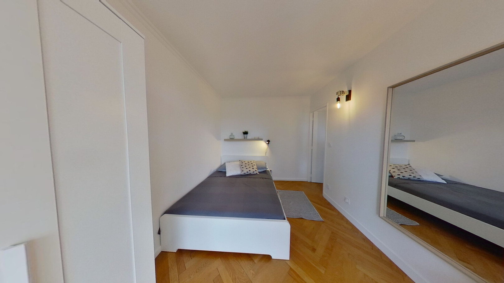 
                                                Colocation
                                                 Chambre en colocation appartement meublé