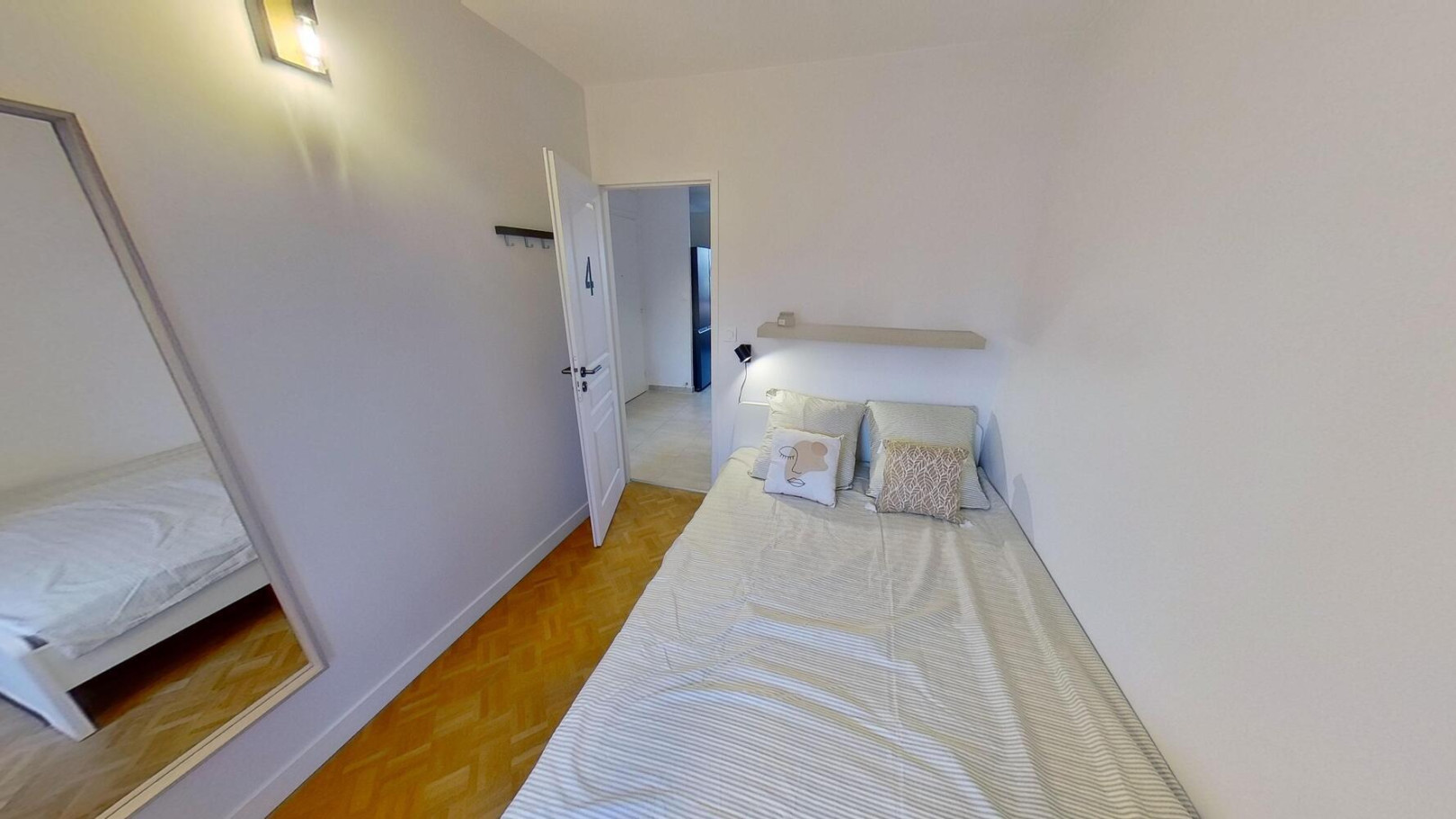 
                                                Colocation
                                                 Chambre en colocation appartement meublé