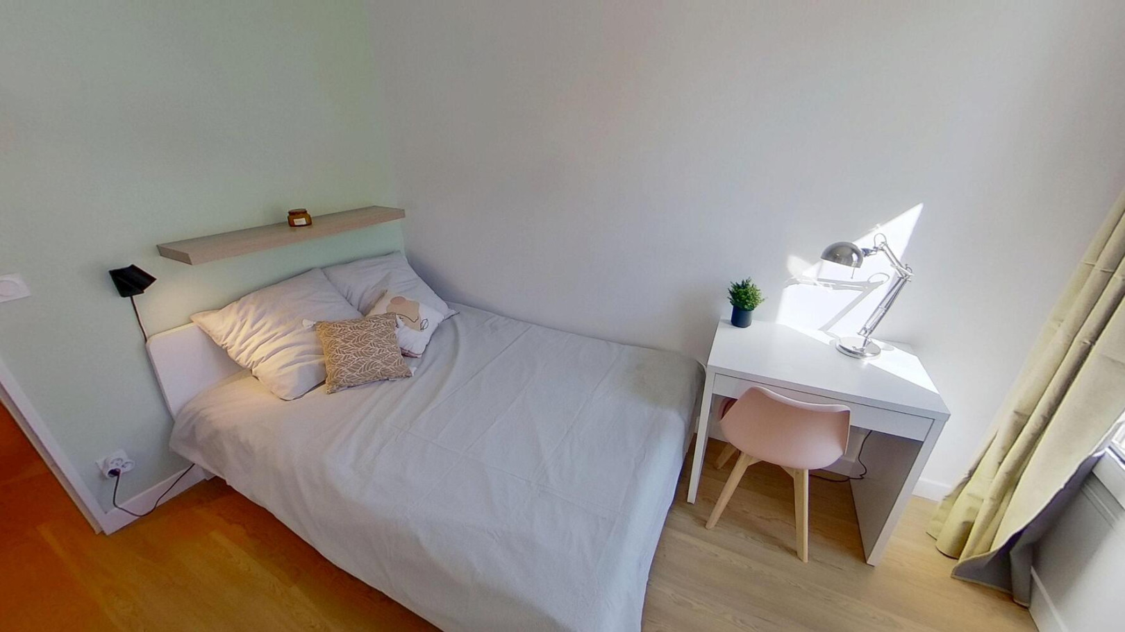
                                                Colocation
                                                 Chambre en colocation appartement meublé