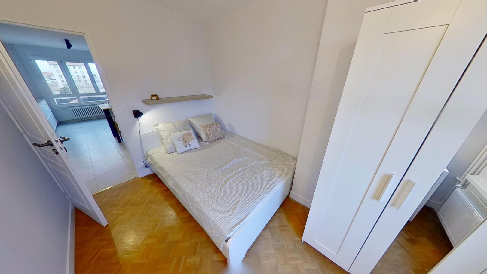 
                                                Colocation
                                                 Chambre en colocation appartement meublé