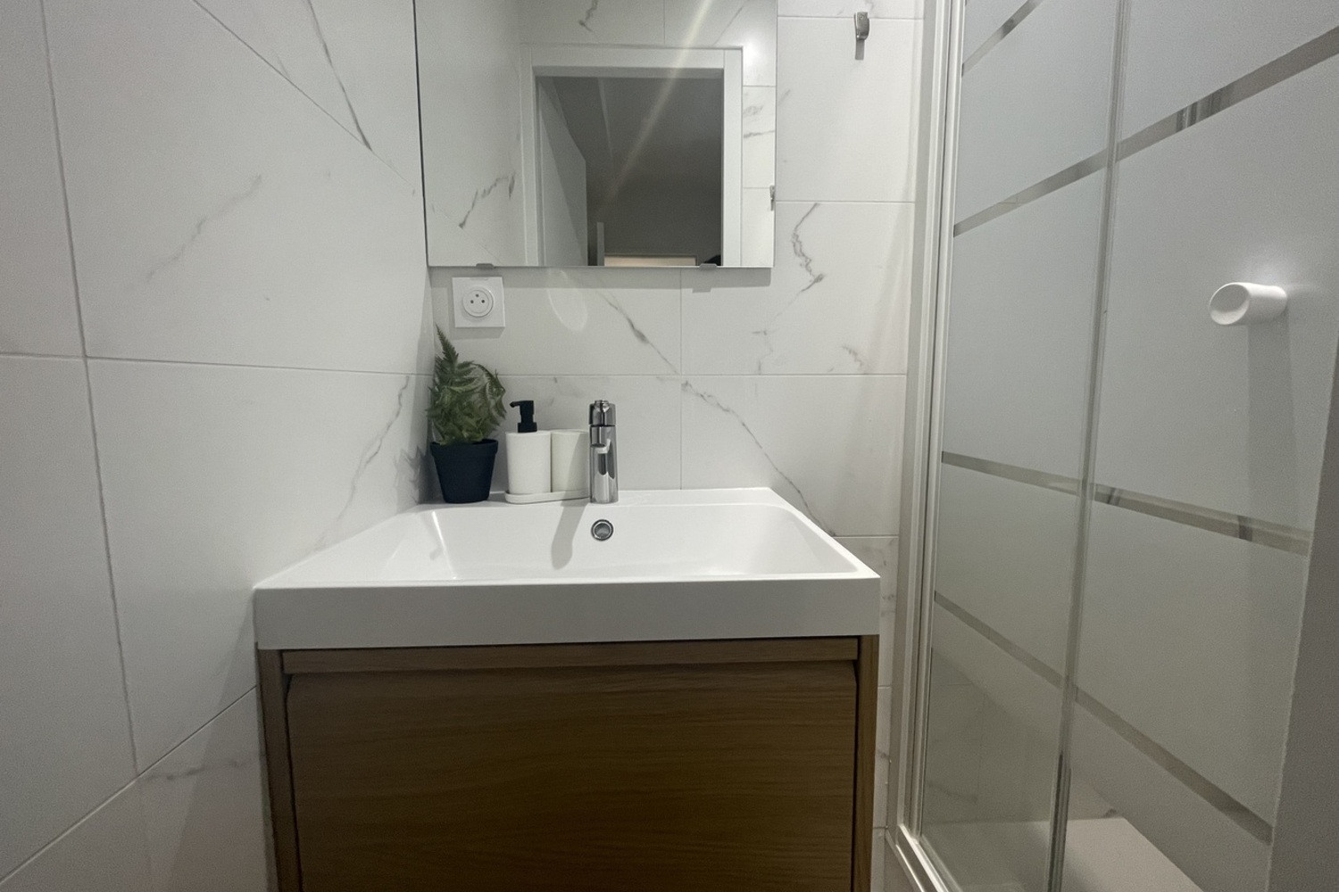 
                                                Colocation
                                                 Chambre en colocation appartement meublé
