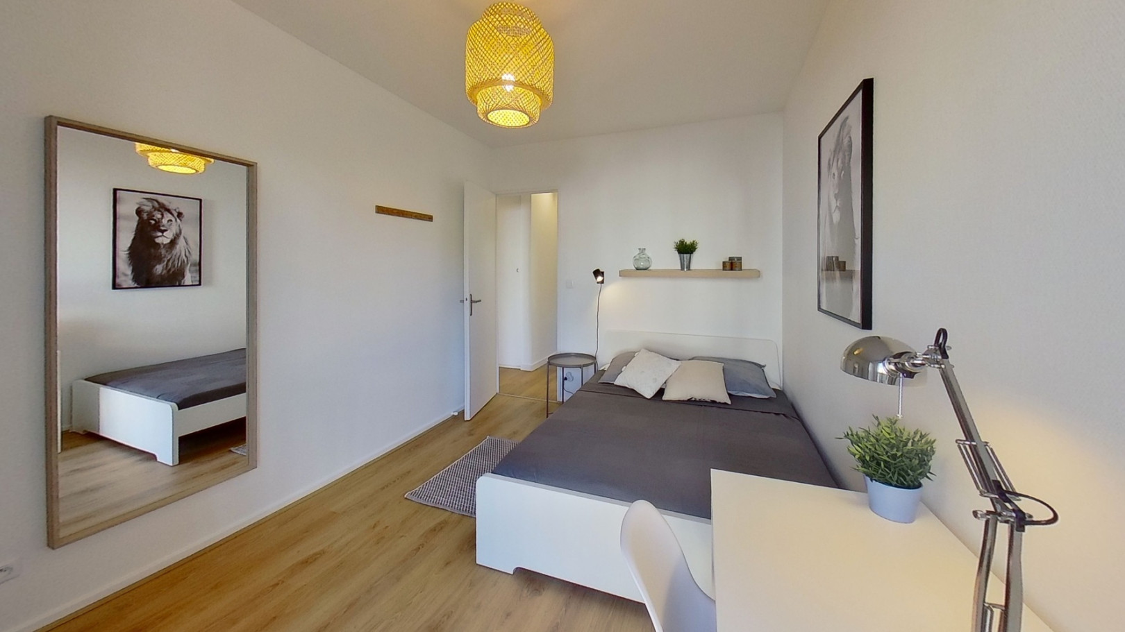 
                                                Colocation
                                                 Chambre en colocation appartement meublé