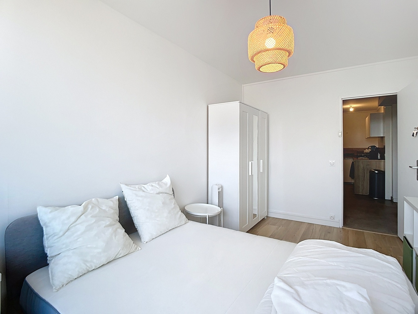 
                                                Colocation
                                                 Chambre en colocation appartement meublé