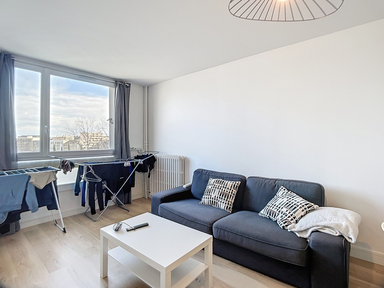 
                                                Colocation
                                                 Chambre en colocation appartement meublé