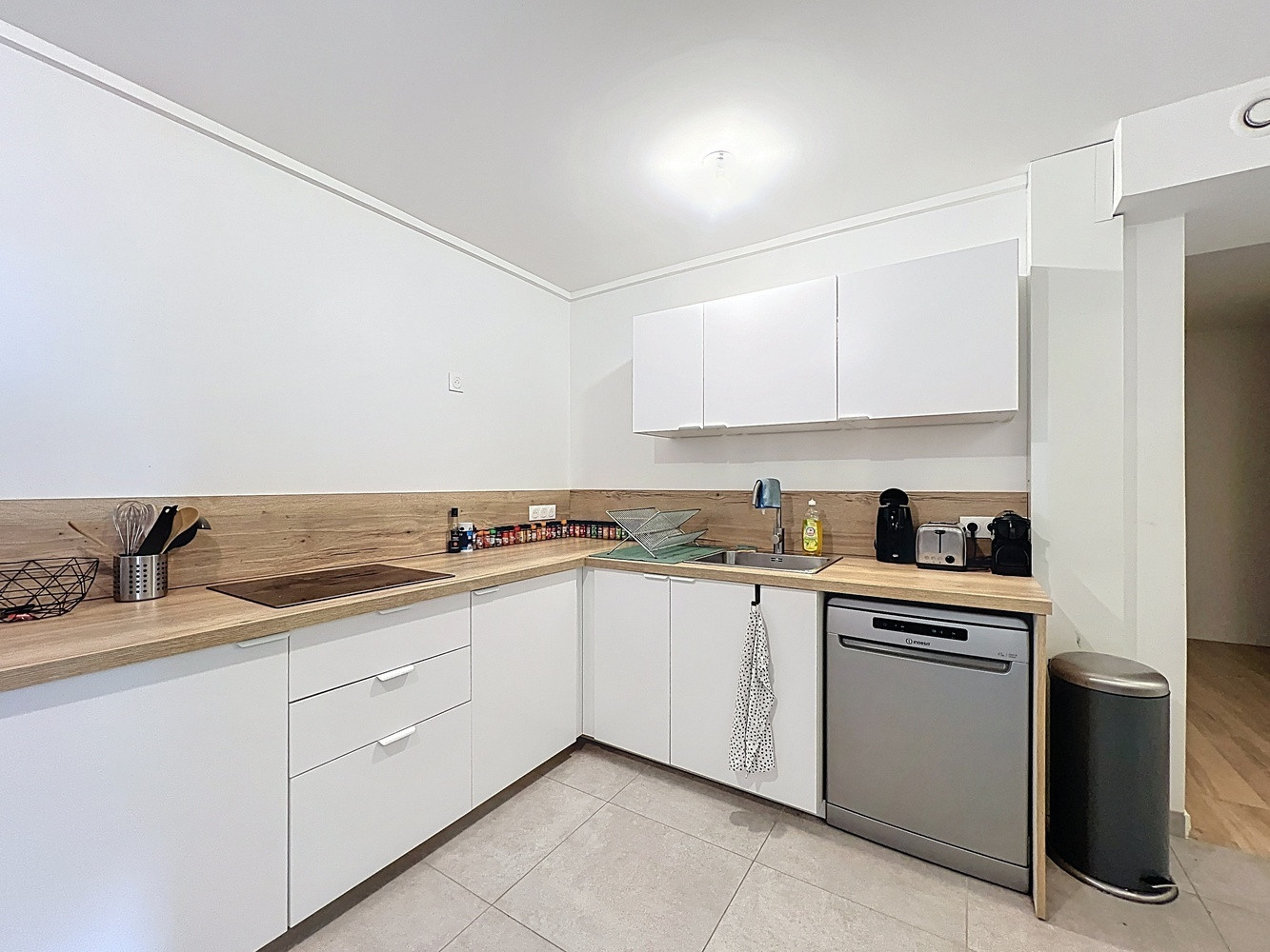 
                                                Colocation
                                                 Chambre en colocation appartement meublé