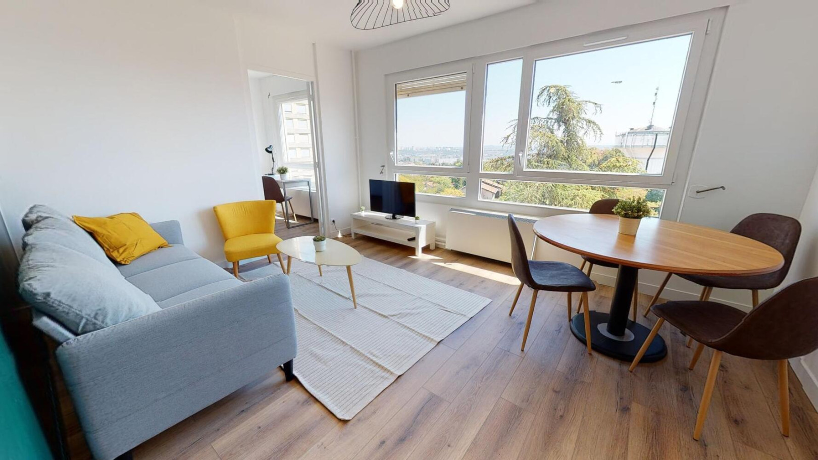 
                                                Colocation
                                                 Chambre en colocation appartement meublé