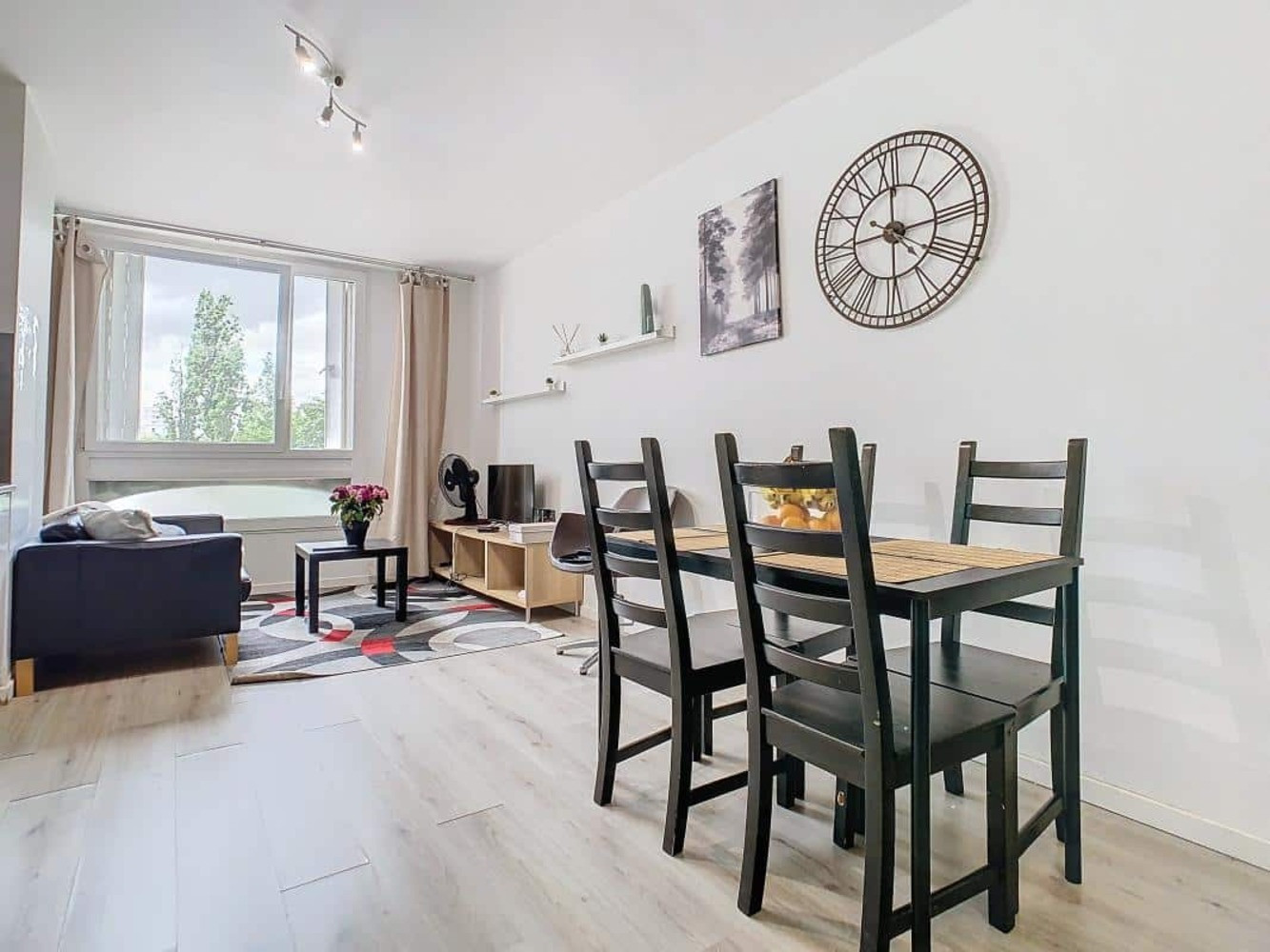 
                                                Colocation
                                                 Chambre en colocation appartement meublé