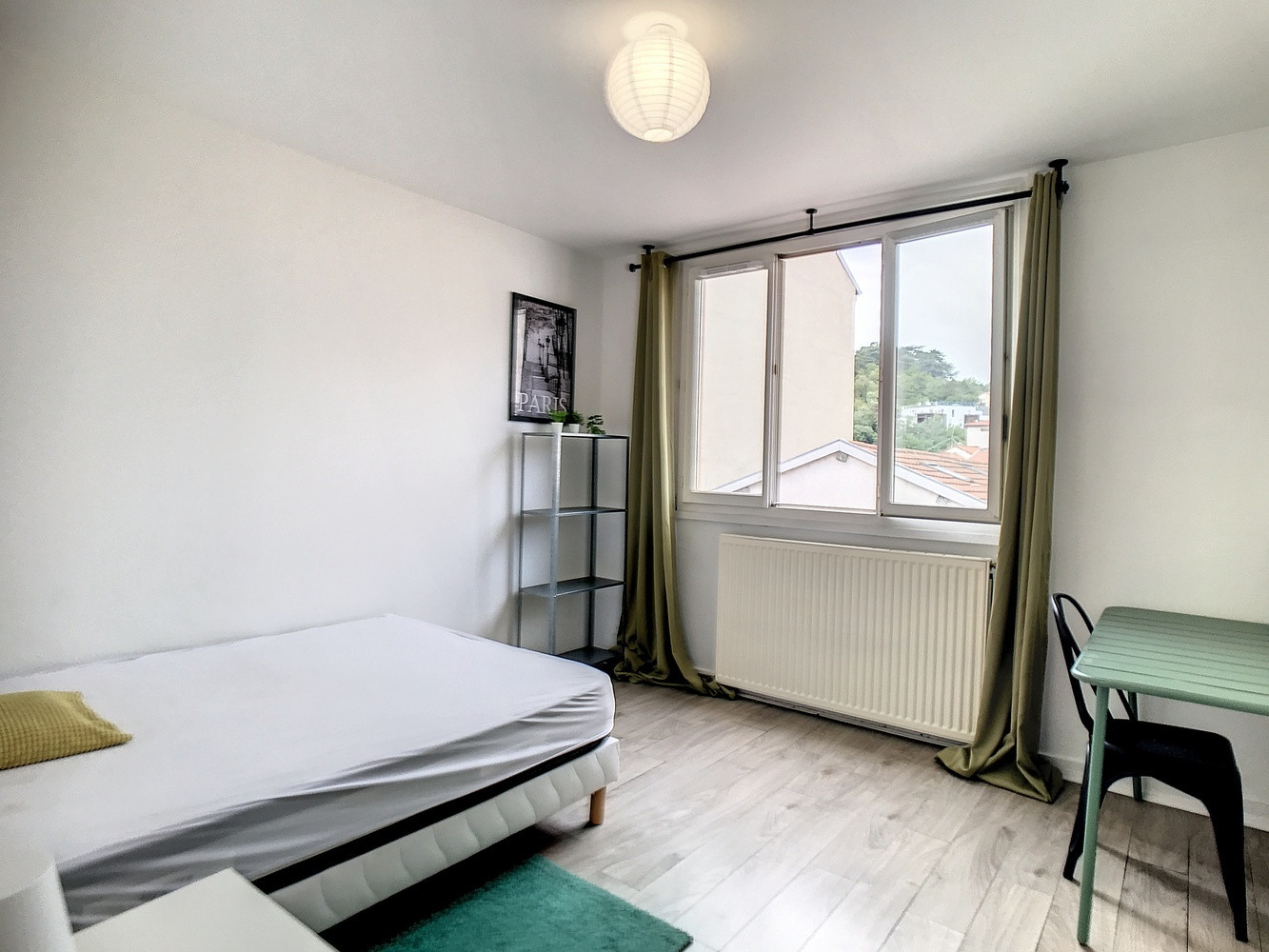 
                                                Colocation
                                                 Chambre en colocation appartement meublé