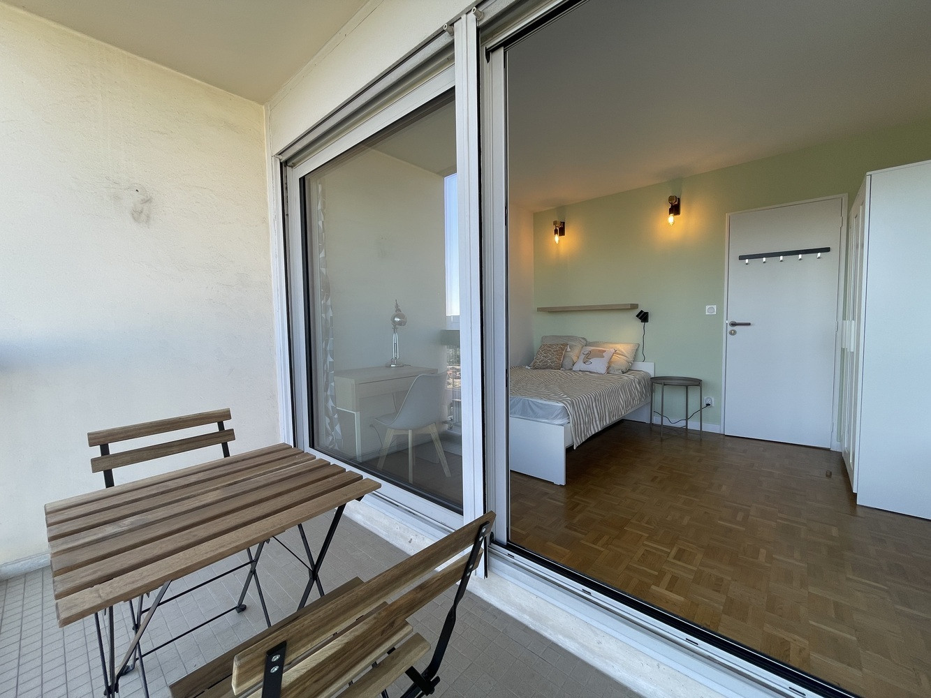 
                                                Colocation
                                                 Chambre en colocation appartement meublé