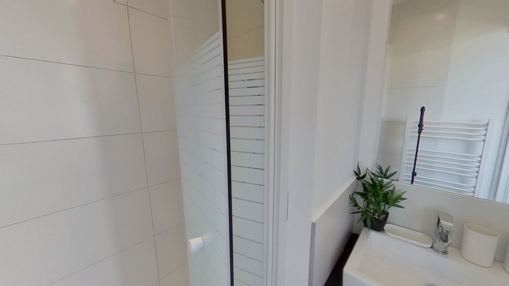 
                                                Colocation
                                                 Chambre en colocation appartement meublé