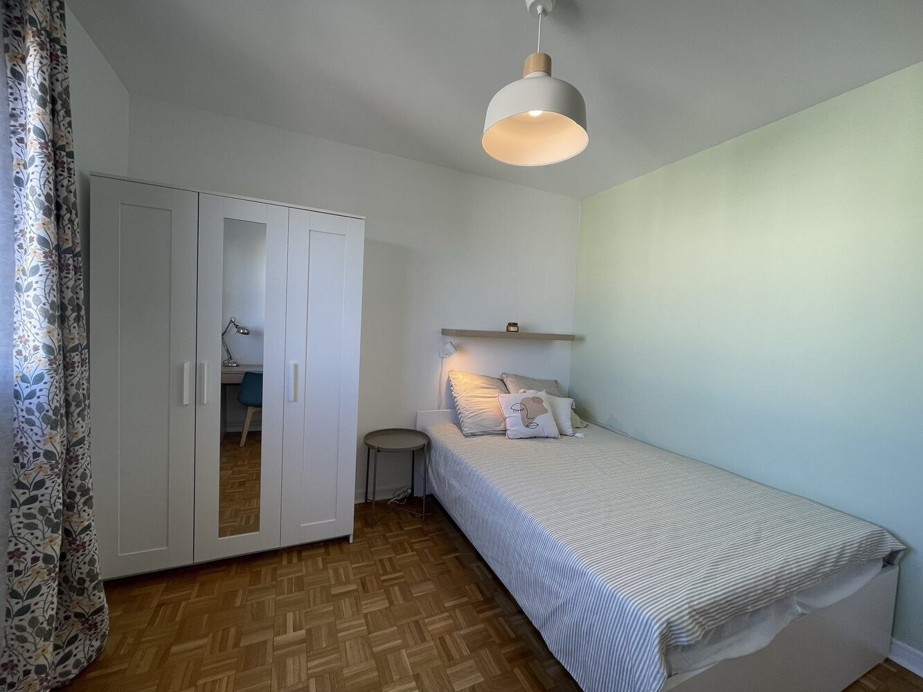 
                                                Colocation
                                                 Chambre en colocation appartement meublé