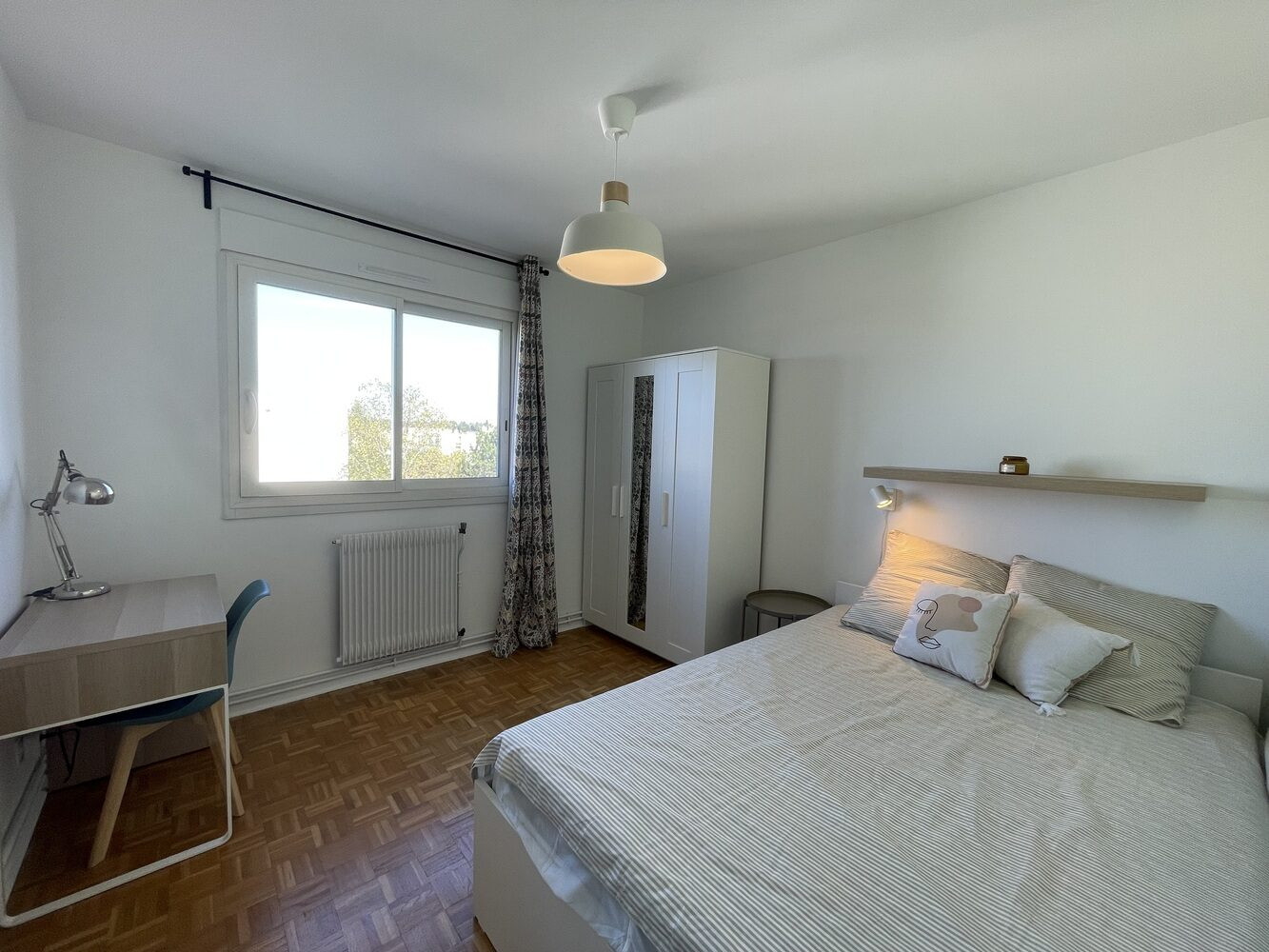 
                                                Colocation
                                                 Chambre en colocation appartement meublé