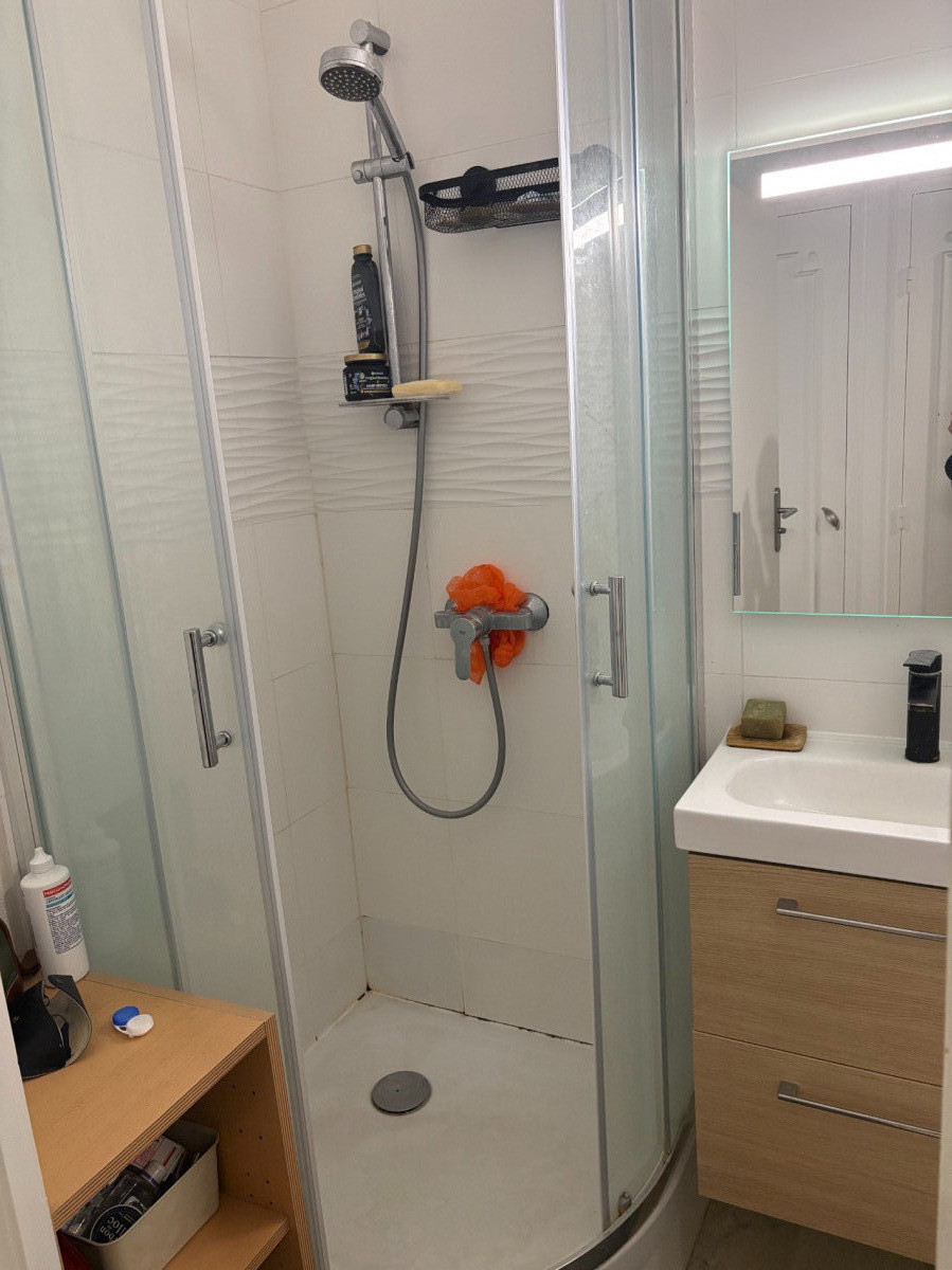 
                                                Colocation
                                                 Chambre en colocation au coeur de Grenoble