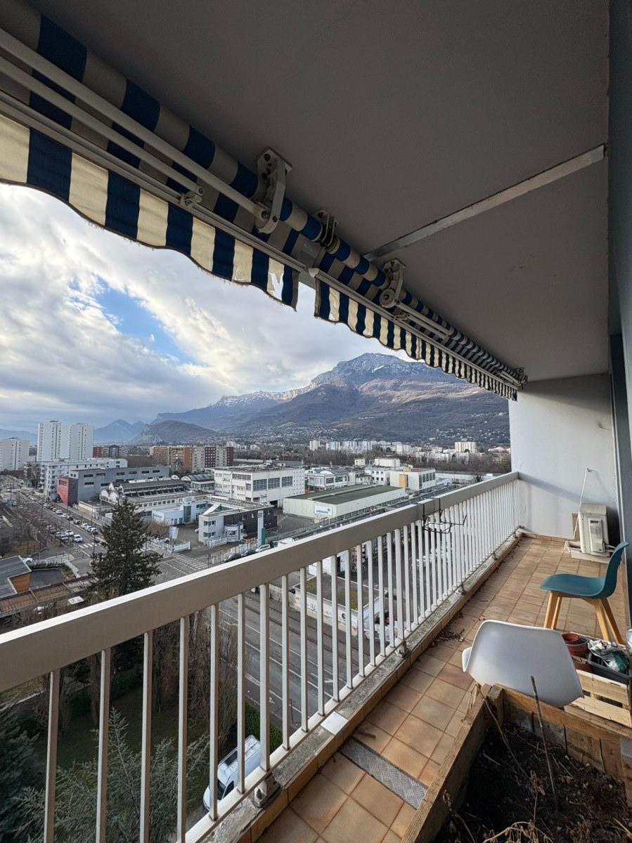 
                                                Colocation
                                                 Chambre en colocation au coeur de Grenoble