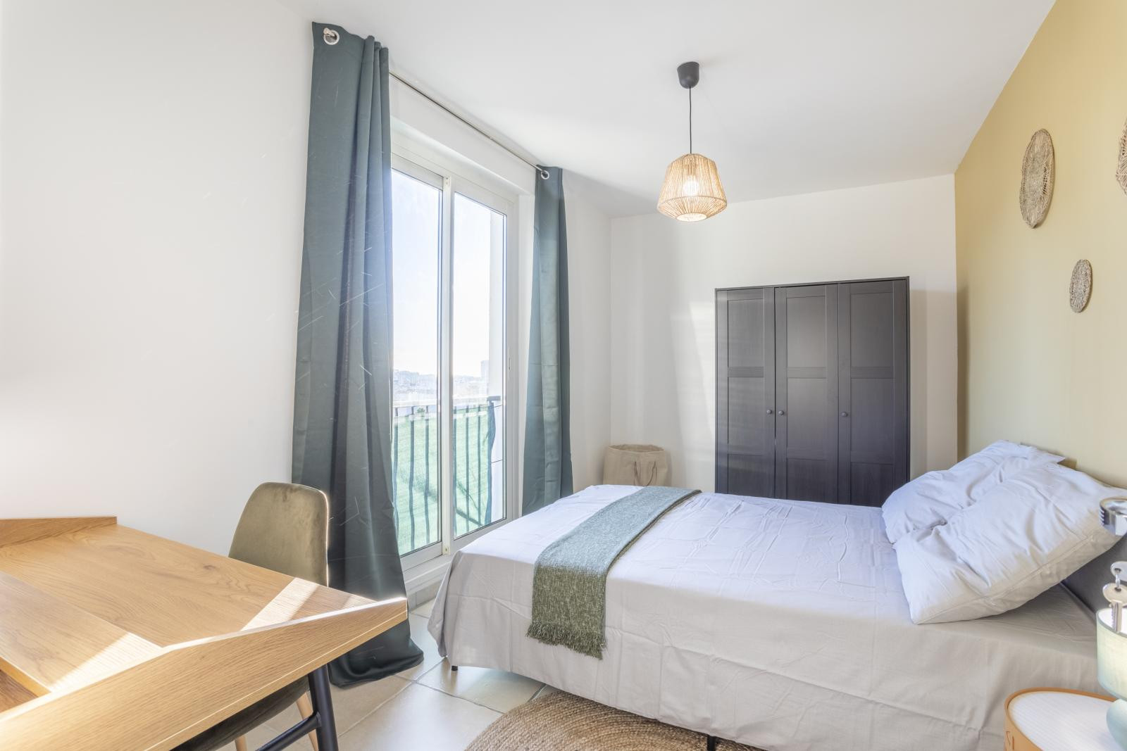 
                                                Colocation
                                                 CHAMBRE EN COLOCATION BAIL INDIVIDUEL A LA CHAMBRE