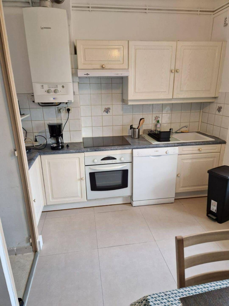 
                                                Colocation
                                                 Chambre en colocation dans un appartement de 70m²