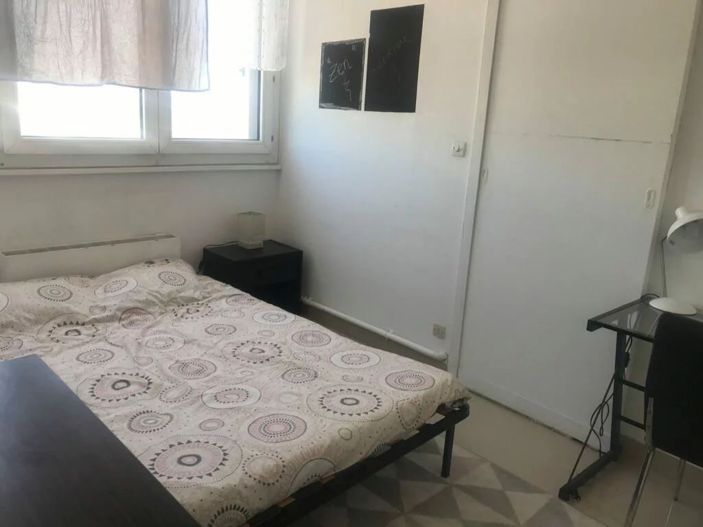 
                                                Location
                                                 Chambre en colocation dans un grand appartement (loyer tout inclus)