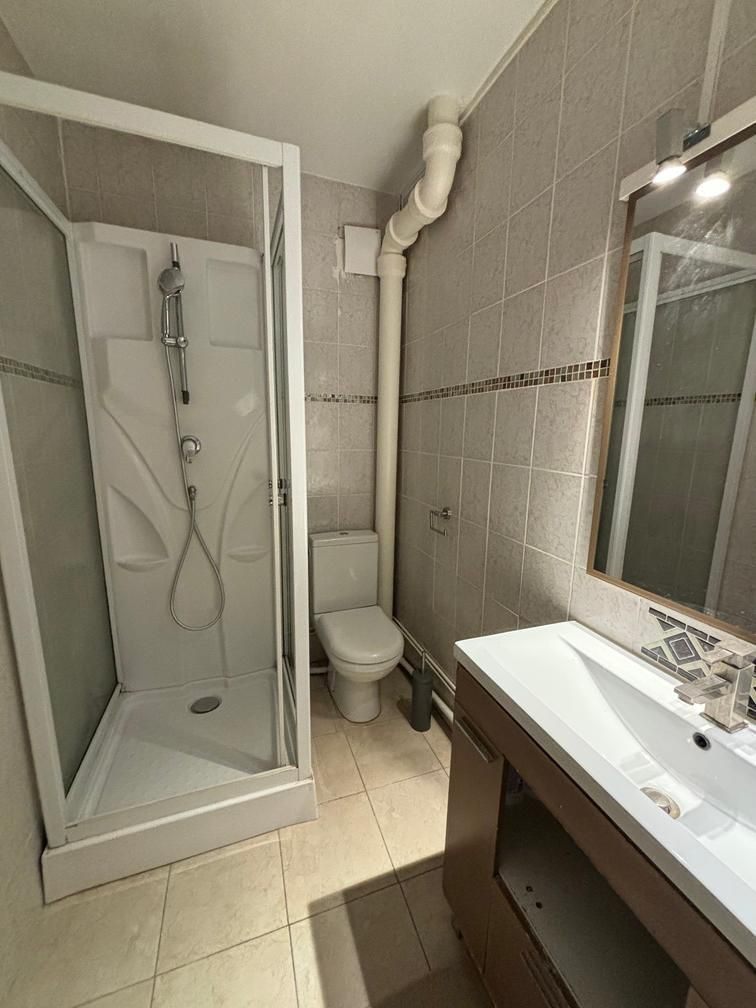 
                                                Location
                                                 chambre en colocation dans une maison spacieuse (loyer tout inclus)