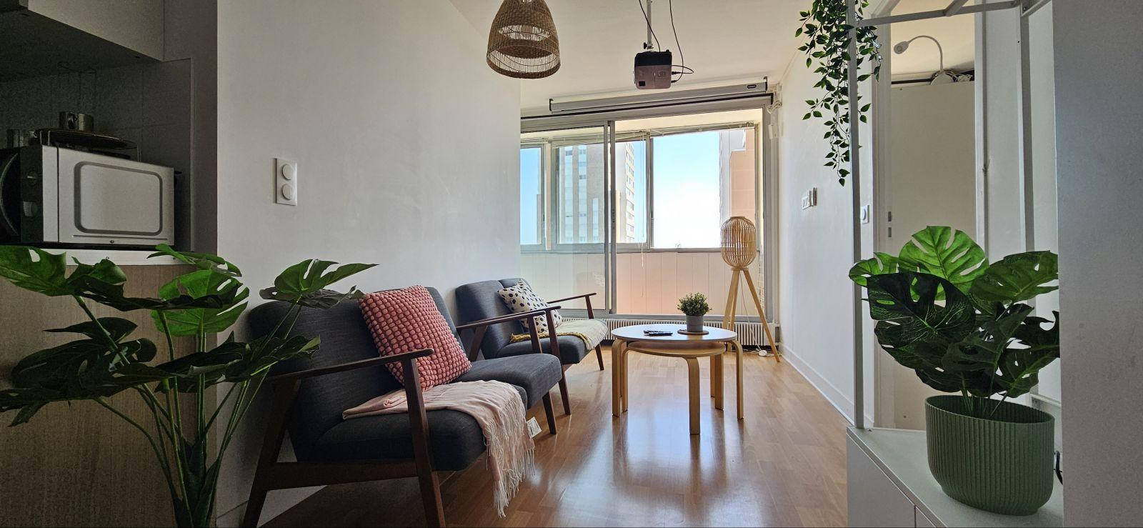 
                                                Colocation
                                                 Chambre en colocation - Laurent Bonnevay