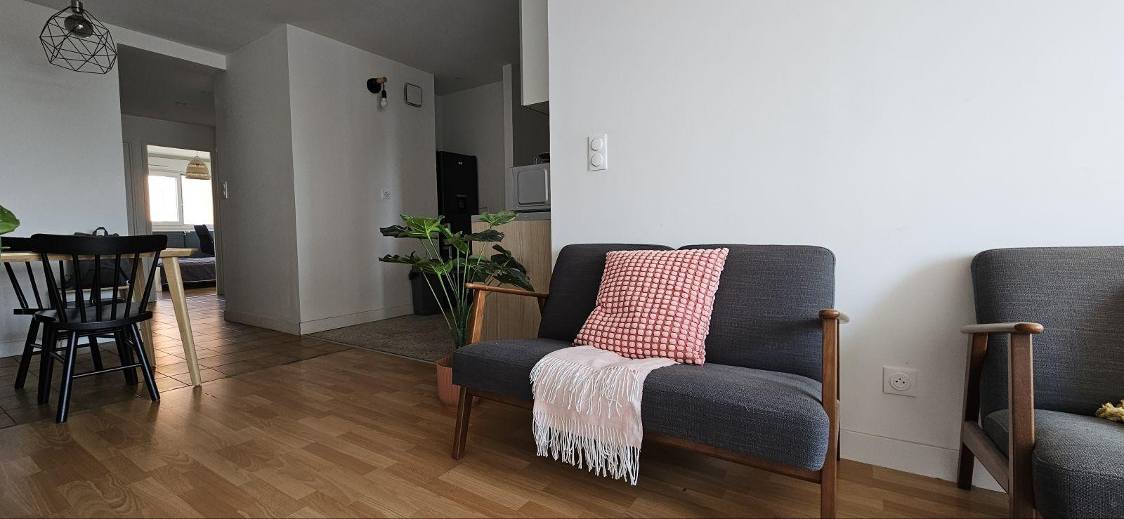 
                                                Colocation
                                                 Chambre en colocation - Laurent Bonnevay