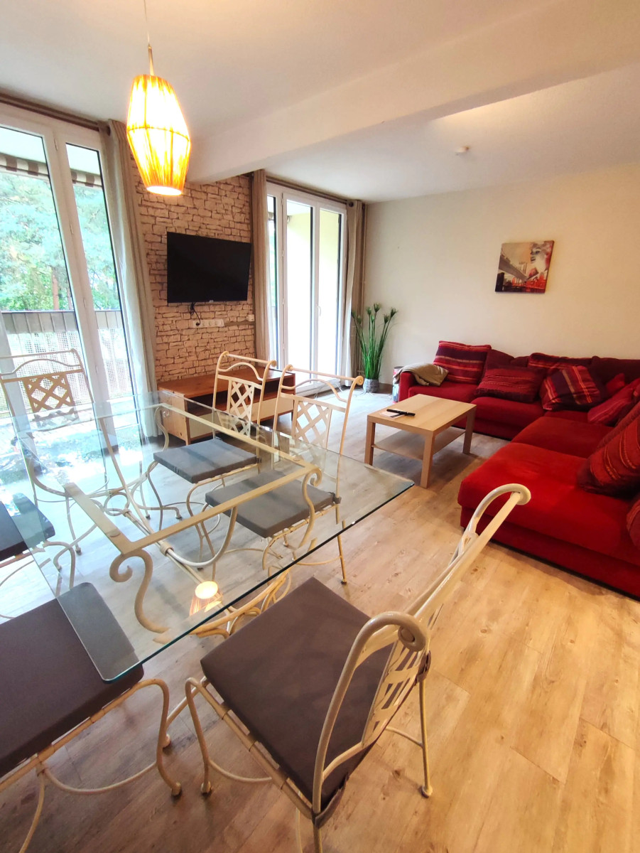 
                                                Colocation
                                                 Chambre en colocation Lormont