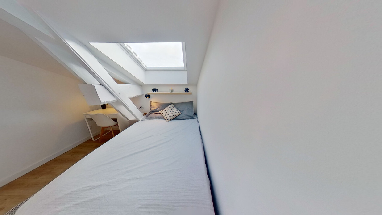 
                                                Colocation
                                                 Chambre en colocation maison meublé