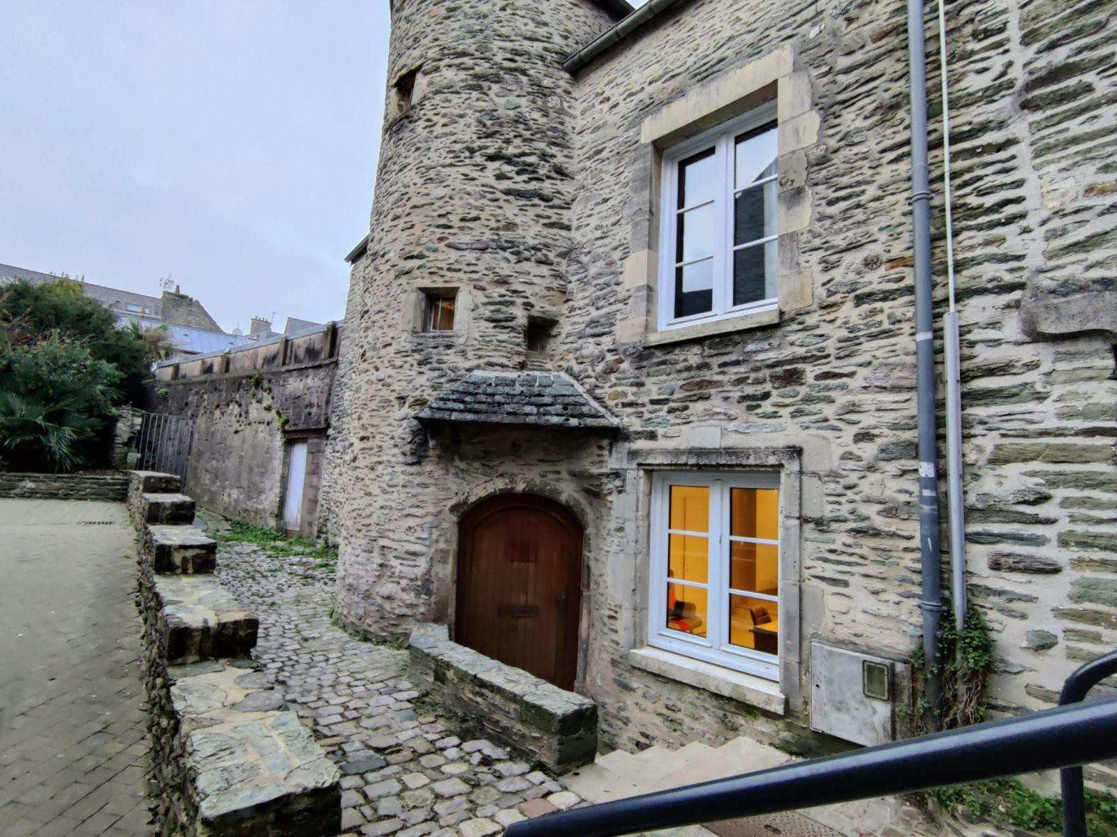 
                                                Colocation
                                                 Chambre en colocation meublée- centre Cherbourg