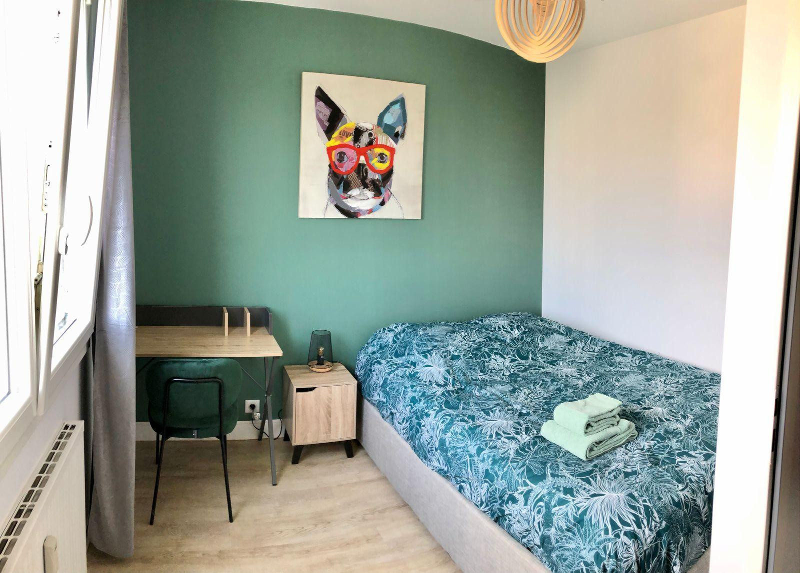
                                                Colocation
                                                 Chambre en colocation qui n'attend que vous !