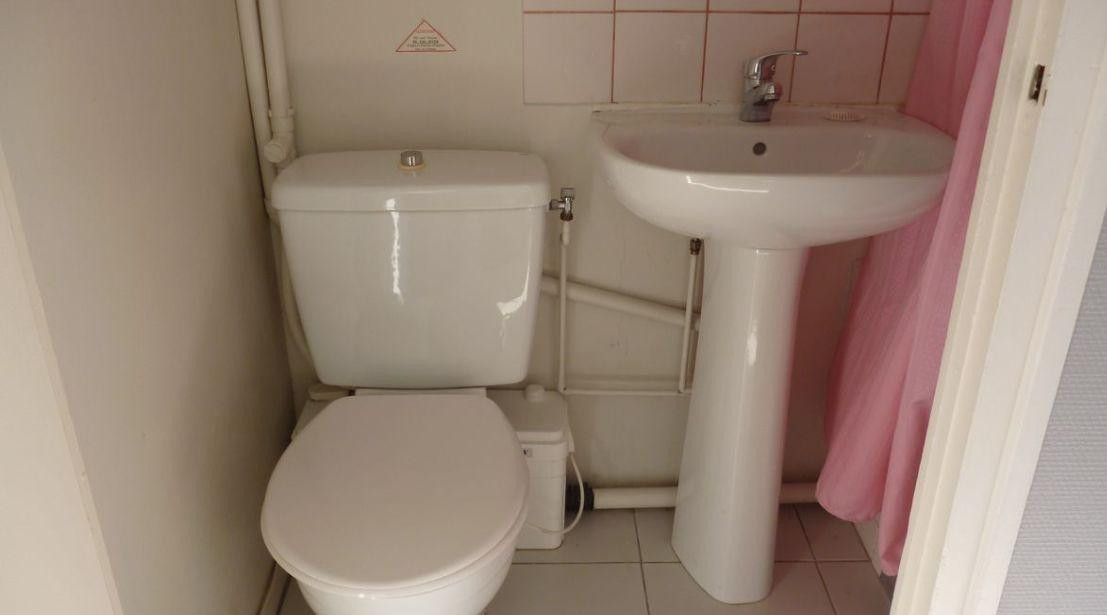 
                                                Colocation
                                                 Chambre étudiant meublée chez l'habitant