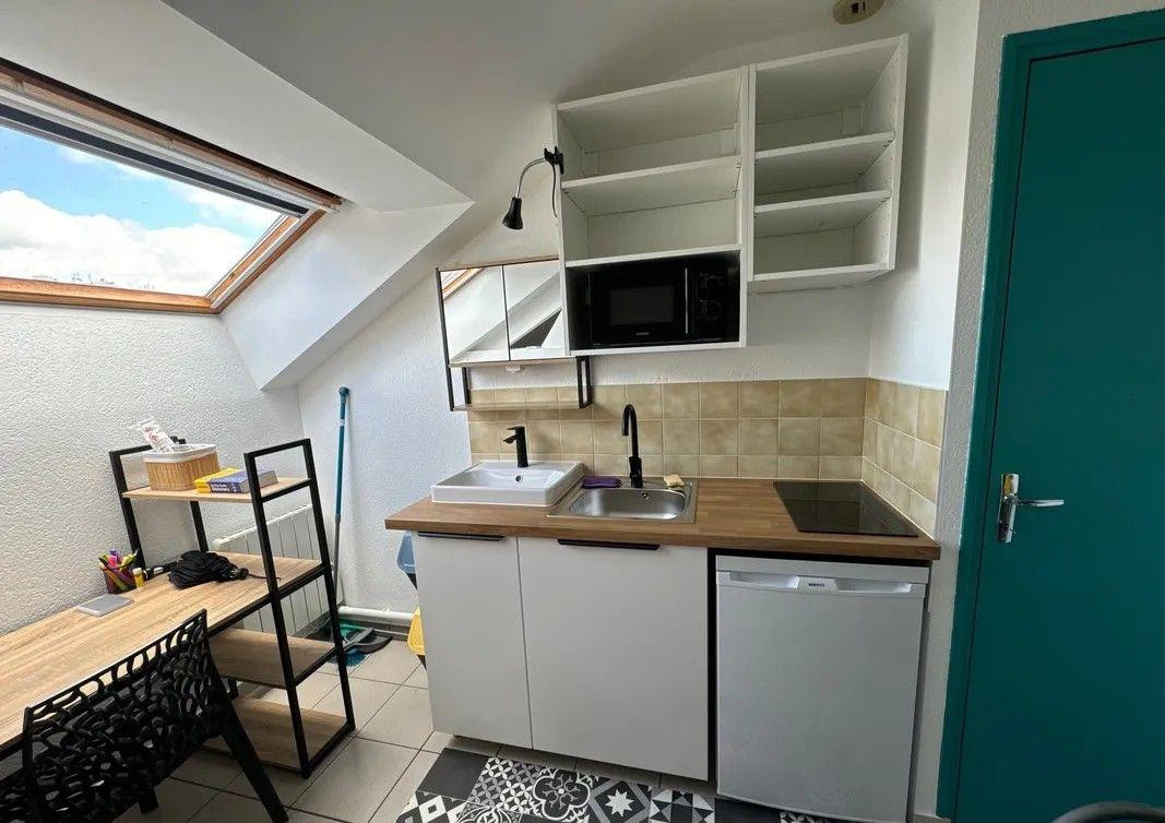 
                                                Location
                                                 Chambre étudiante meublée 12m² à la Madeleine