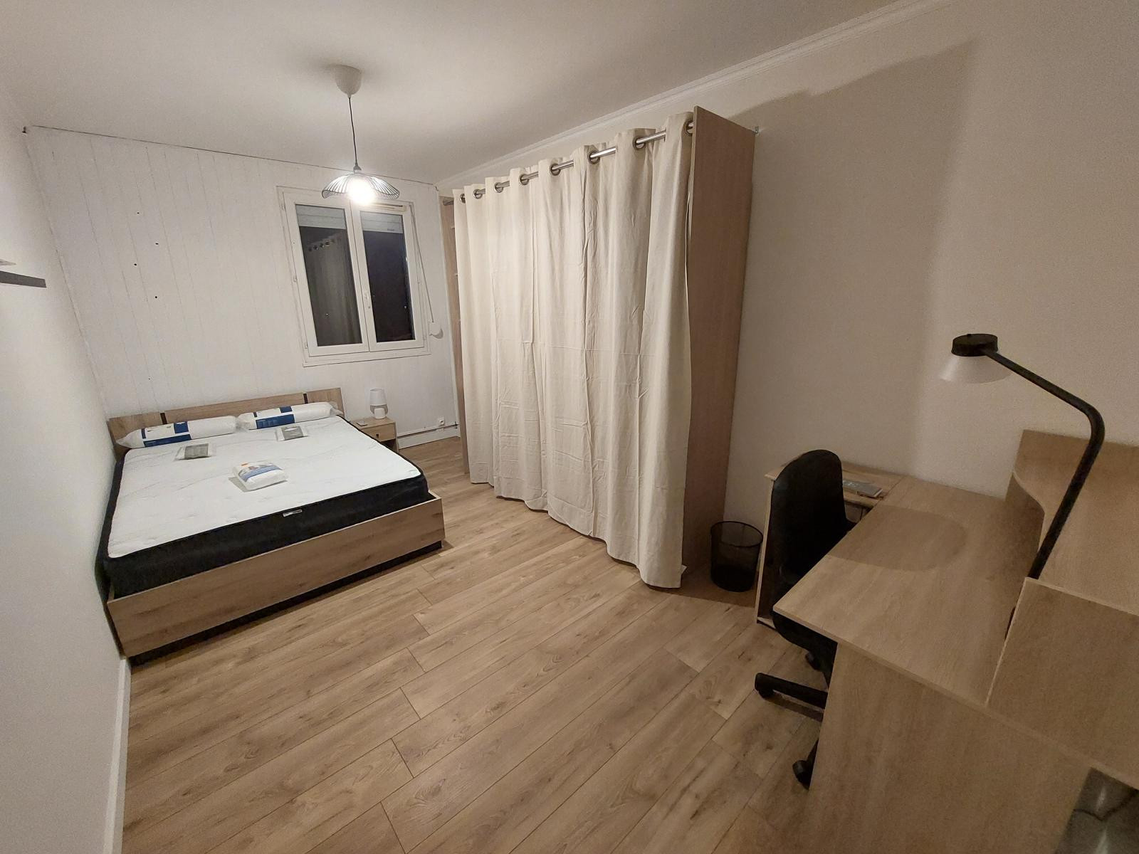 
                                                Location
                                                 Chambre libre de suite dans colocation 72m²