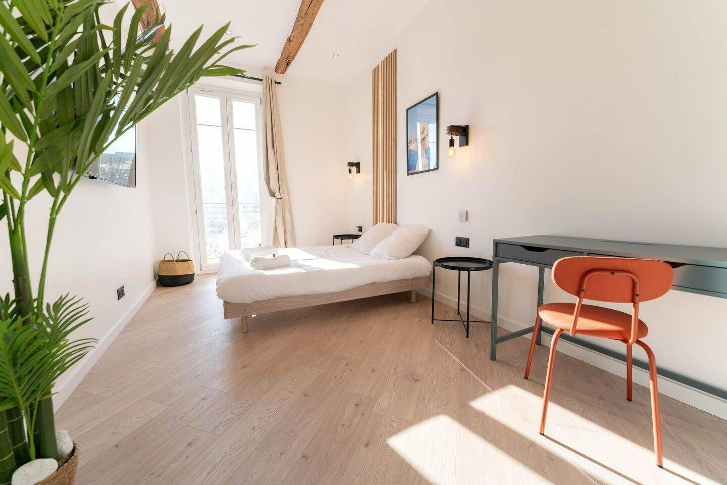 
                                                Colocation
                                                 Chambre lumineuse 15m² dans belle coloc