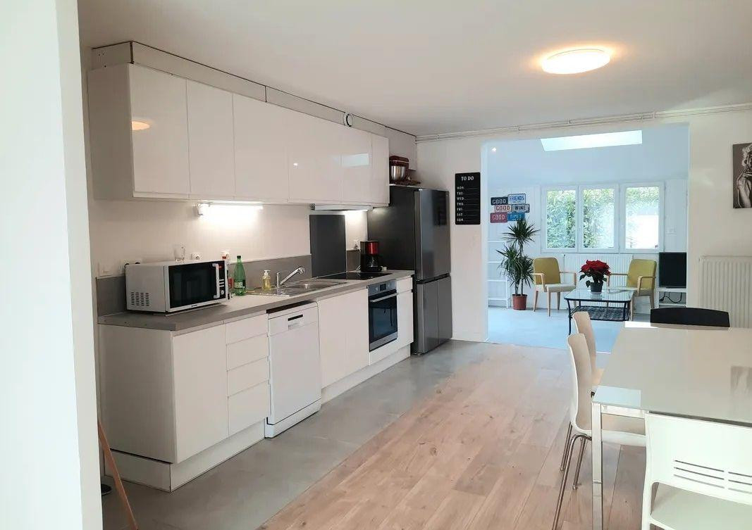 
                                                Colocation
                                                 Chambre lumineuse dans belle maison en coloc