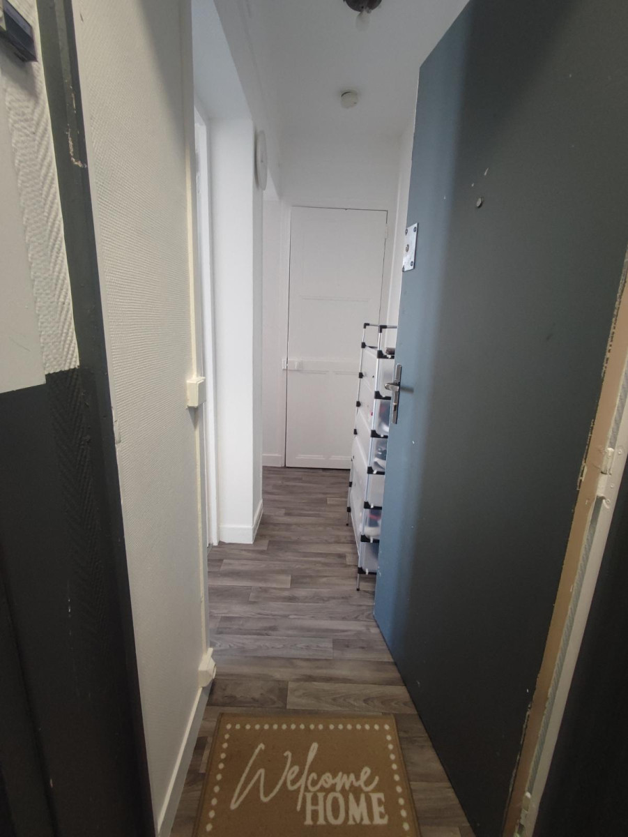 
                                                Colocation
                                                 Chambre lumineuse de 15m²