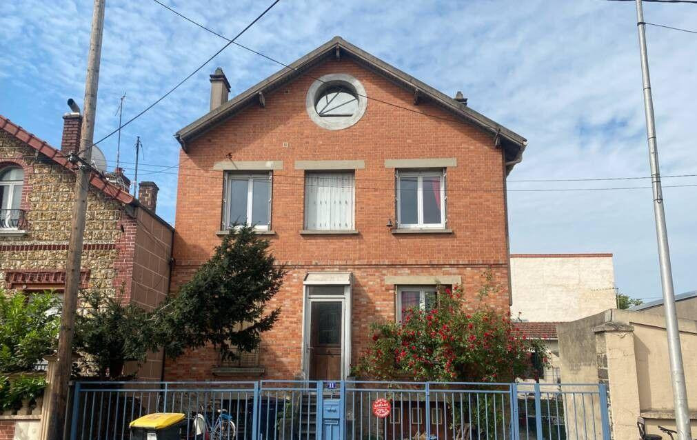 
                                                Colocation
                                                 Chambre meublée 10m² dans co-living à Saint-Denis