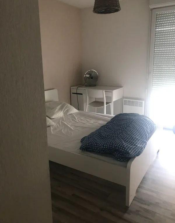 
                                                Colocation
                                                 Chambre meublée 11m² dans colocation à Bordeaux
