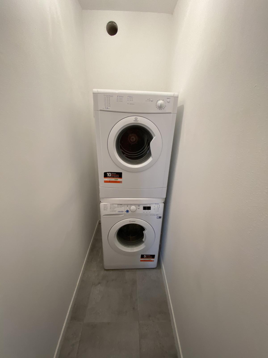 
                                                Colocation
                                                 Chambre meublée 11m² | Proche toutes commodités