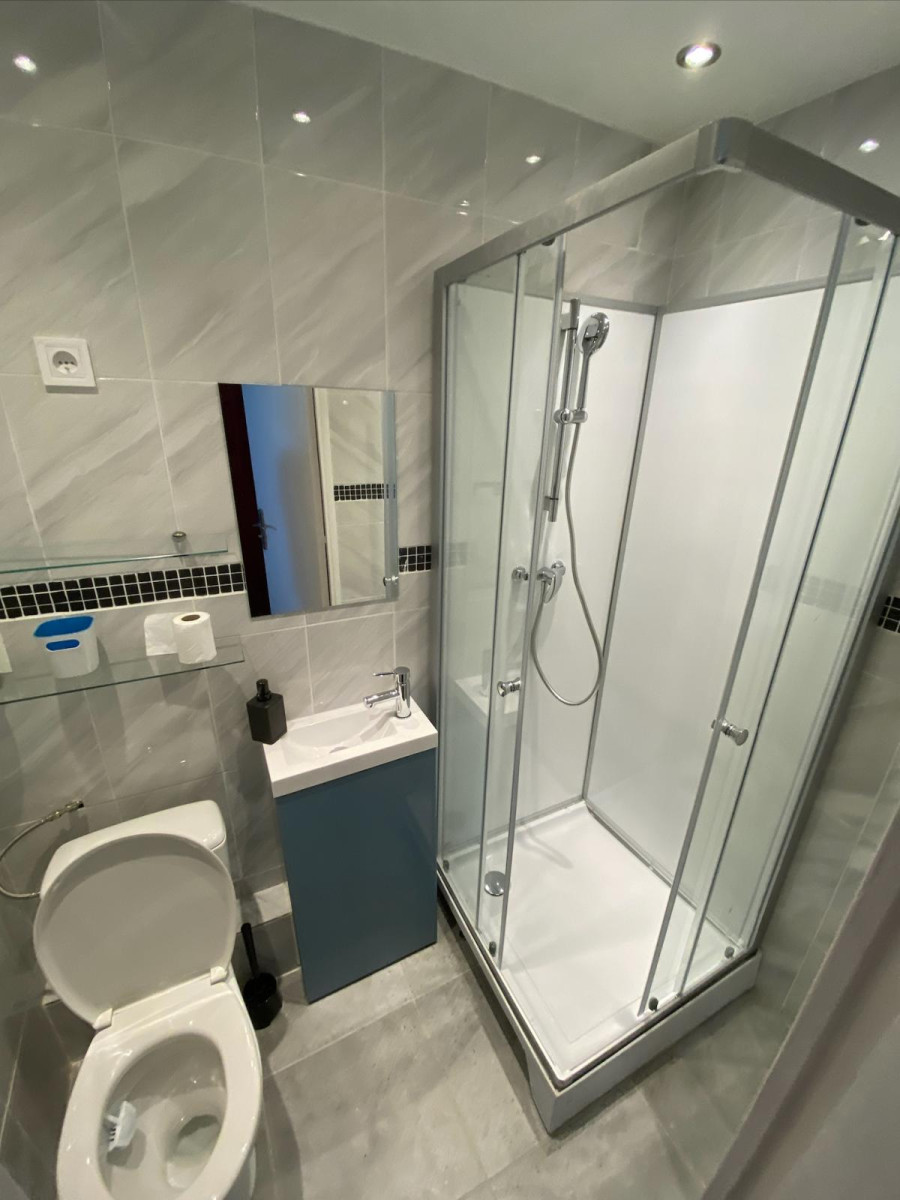 
                                                Colocation
                                                 Chambre meublée 11m² | Proche toutes commodités