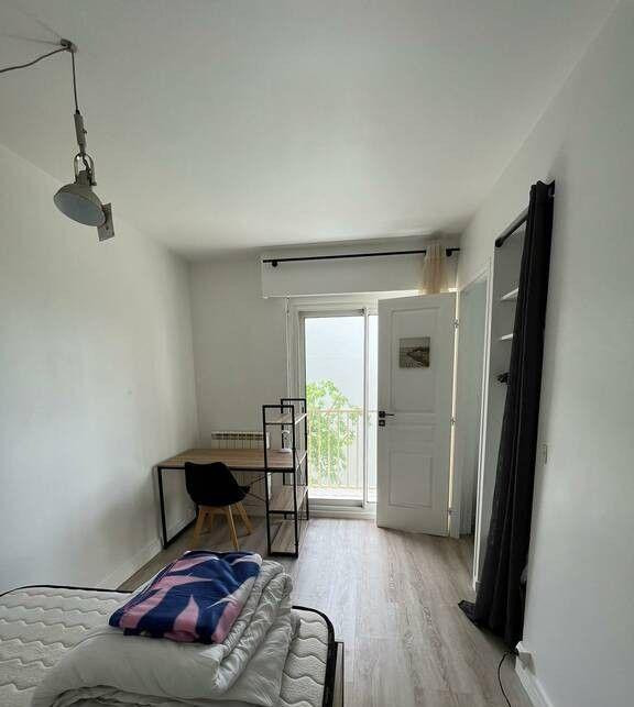 
                                                Colocation
                                                 Chambre meublée 13m² dans belle coloc Bordeaux