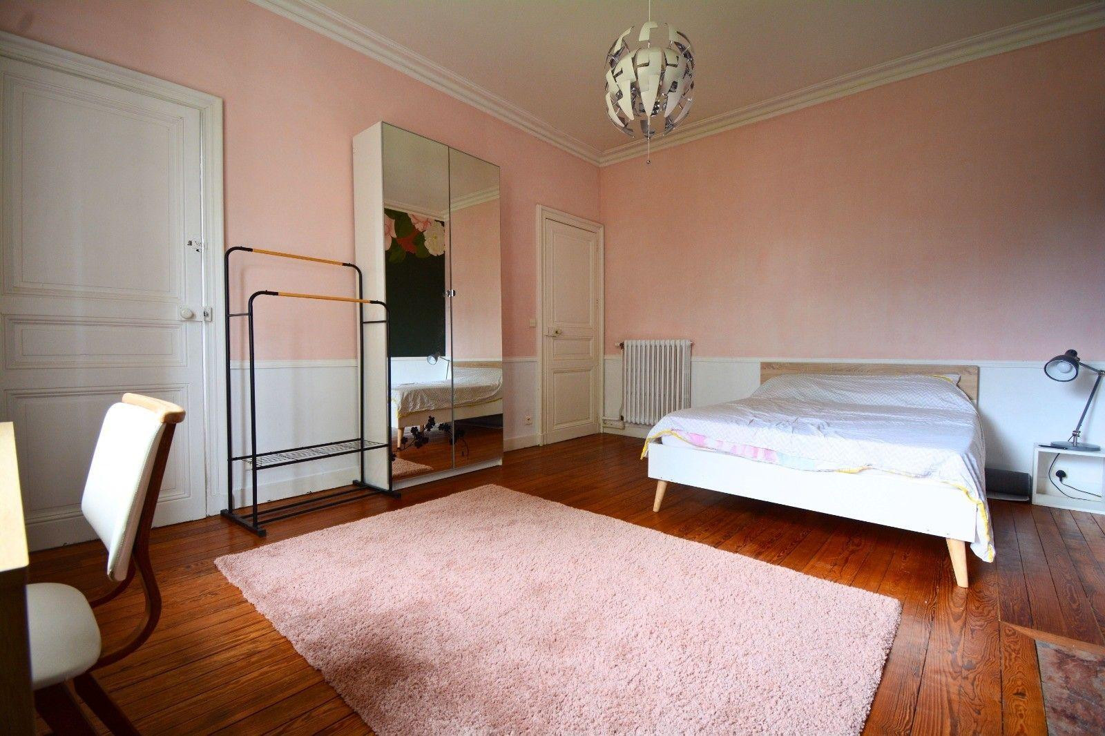 
                                                Colocation
                                                 Chambre meublée 19m² coliving dans maison 225 m²