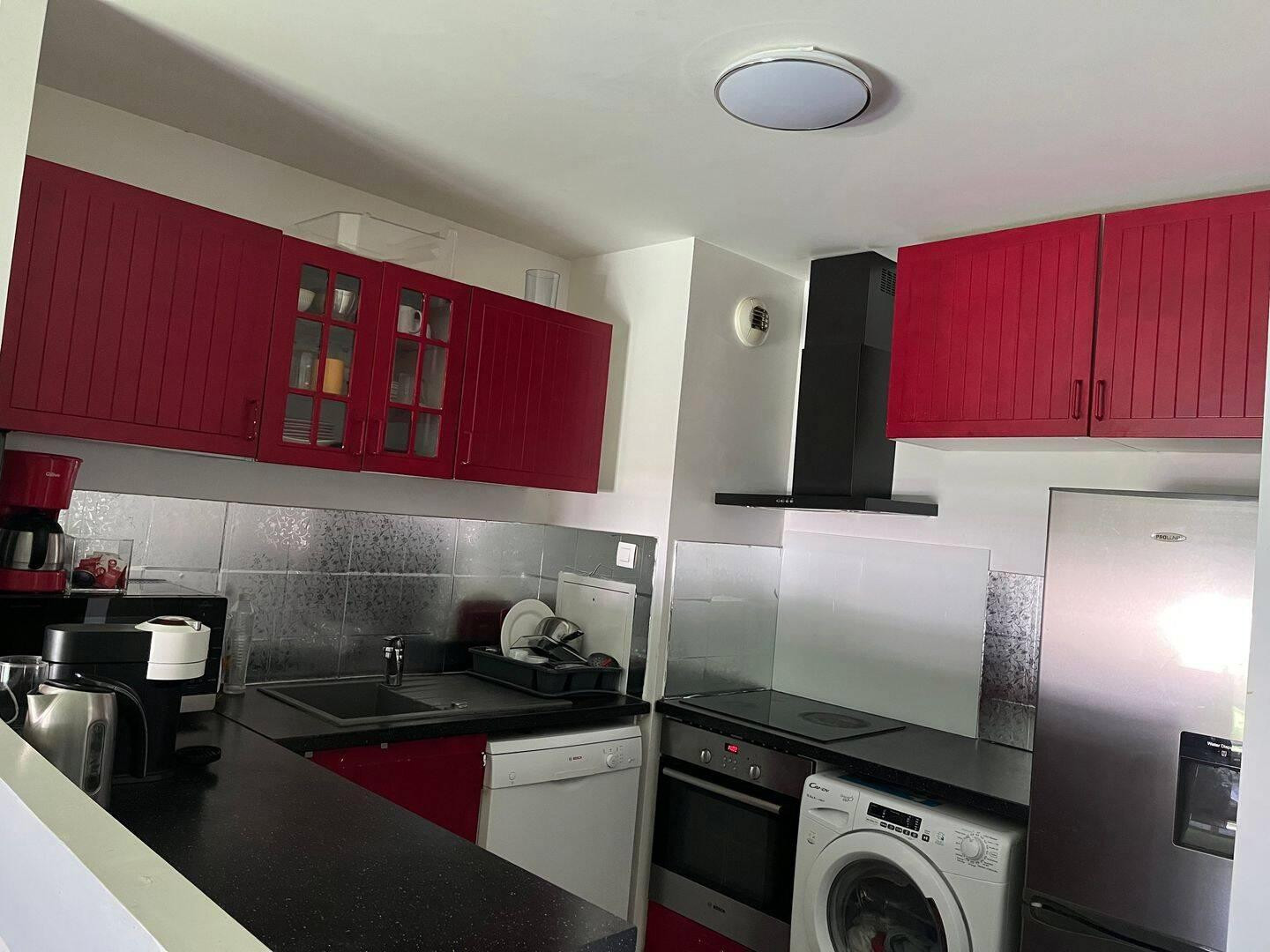 
                                                Colocation
                                                 Chambre meublée 20 m² – Face gare Franconville