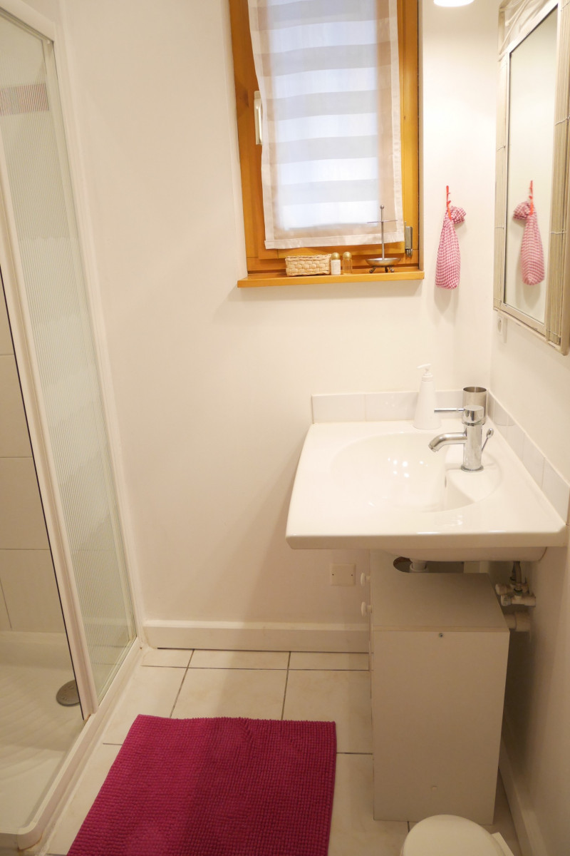 
                                                Location
                                                 Chambre meublée avec kitchenette - Kirsch