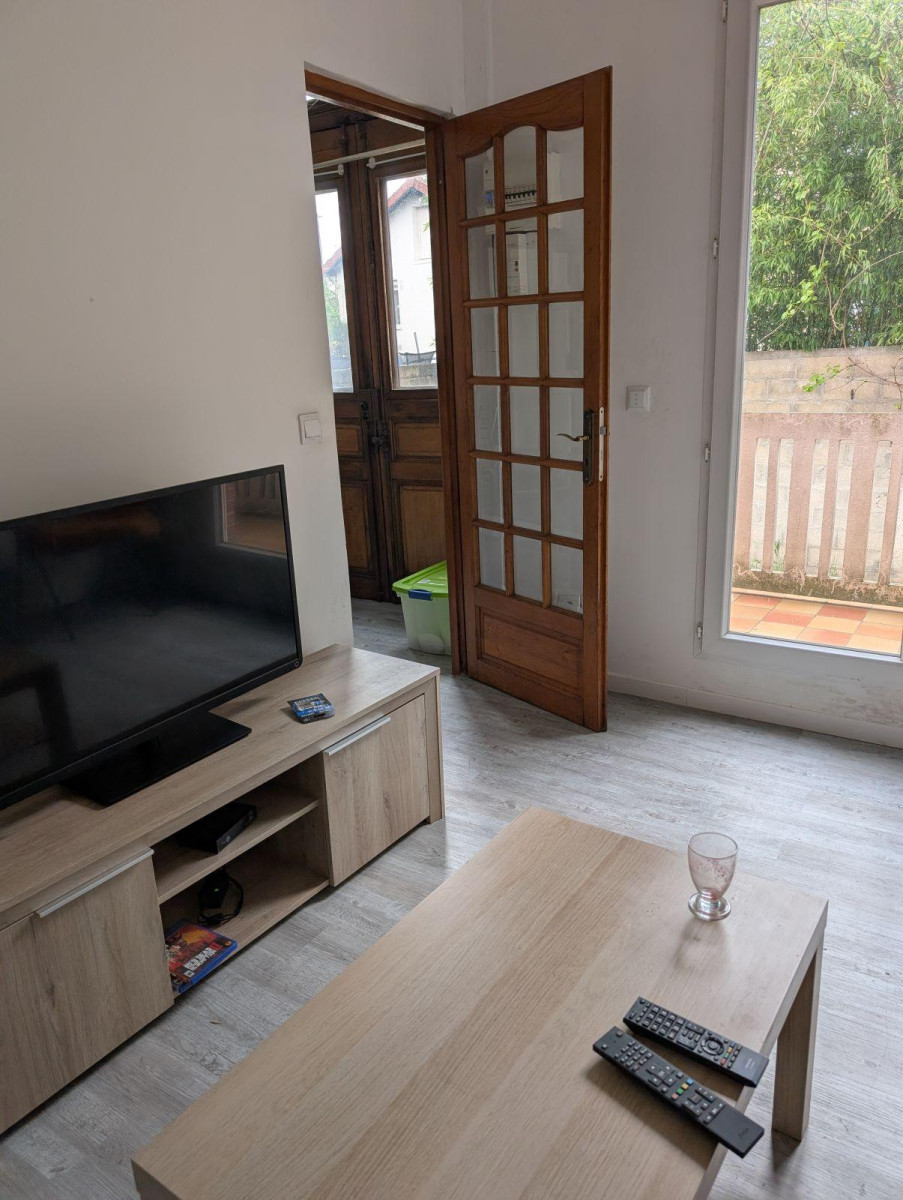 
                                                Colocation
                                                 Chambre meublée