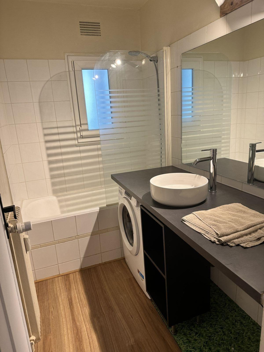 
                                                Colocation
                                                 Chambre meublée