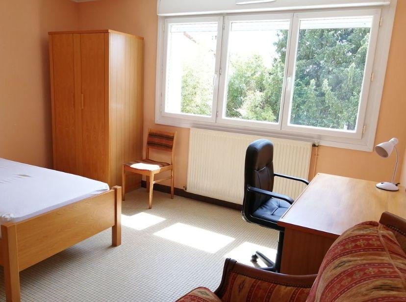 
                                                Colocation
                                                 Chambre meublée
