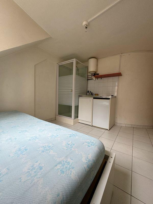 
                                                Location
                                                 Chambre meublée 9m2